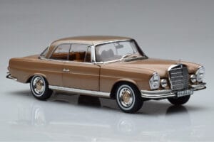 Mercedes 250 SE Coupe W111 Or Métallisé Norev 1:18 183759 Métal — image 5 sur 7