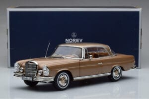 Mercedes 250 SE Coupe W111 Or Métallisé Norev 1:18 183759 Métal — image 7 sur 7