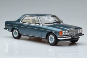 Mercedes 280 CE C123 Bleu Otto 1:18 OT627 Résine — image 4 sur 6