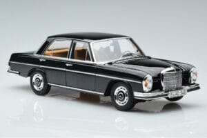 Mercedes 280 SE W108 Noir Norev 1:18 183762 Métal — image 5 sur 7
