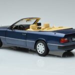 Mercedes 300 CE-24 A124 Cabriolet Nautical Bleu Édition Limitée Norev 1:18 183879 Métal - image 6 of 7