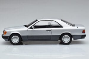Mercedes 300 CE-24 C124 Coupe Argent Norev 1:18 183880 Métal — image 4 sur 7