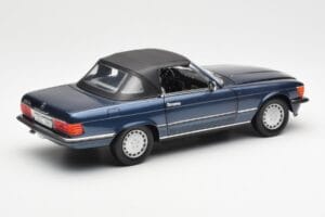 Mercedes 300 SL R107 Bleu Nautique Norev 1:18 183466 Métal — image 3 sur 8