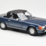 Mercedes 300 SL R107 Bleu Nautique Norev 1:18 183466 - image 6 of 8