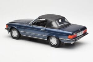 Mercedes 300 SL R107 Bleu Nautique Norev 1:18 183466 Métal — image 7 sur 8