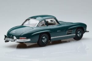 Mercedes 300 SL W198 Gullwing Vert Norev 1:18 183851 Métal — image 3 sur 7