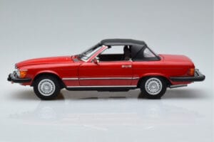 Mercedes 450 SL R107 Version US Rouge Norev 1:18 183729 Métal — image 4 sur 8