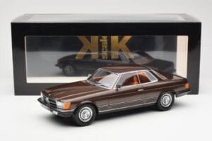 Mercedes 500 SLC C107 Marron KK-Scale 1:18 180851 Métal — image 6 sur 6