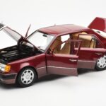 Mercedes 500E W124 Rouge Metallic Édition Concessionnaire Norev 1:18 B66040699 - image 2 of 8