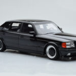 Mercedes 560 SEL AMG W126 Obsidian Noir Otto 1:18 - image 4 of 6