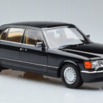 Mercedes 560 SEL W126 Noir Norev 1:18 - image 5 of 7