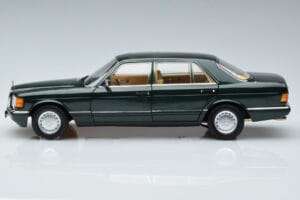 Mercedes 560 SEL W126 Vert Foncé Métallisé Norev 1:18 B66040682 Métal — image 4 sur 7