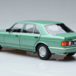 Mercedes 560 SEL W126 Vert Clair Norev 1:18 - image 6 of 7