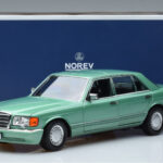 Mercedes 560 SEL W126 Vert Clair Norev 1:18 - image 7 of 7