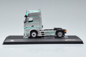 Mercedes Actros MP4 Racing Edition IXO 1:43 TR091 Métal — image 3 sur 6