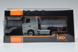 Mercedes Actros MP4 Racing Edition IXO 1:43 TR091 Métal — image 6 sur 6
