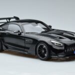 Mercedes AMG GT C190 Black Series Noir Norev 1:18 183900 Métal - image 5 of 7