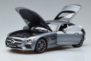 Mercedes AMG GT S Selenite Gris Magno Norev 1:18 B66960343 Métal — image 2 sur 7