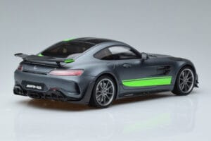 Mercedes AMG GT R Pro Selenite Gris GT Spirit 1:18 GT265 Résine — image 2 sur 6