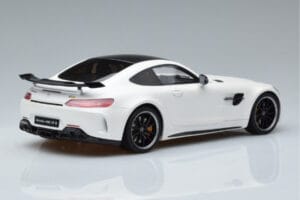 Mercedes AMG GT R Blanc GT Spirit 1:18 KJ021 Résine — image 2 sur 6