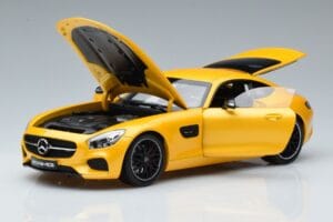 Mercedes AMG GT S C190 Solarbeam Norev 1:18 B66960341 Métal — image 2 sur 7