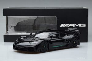 Mercedes AMG One Noir NZG 1:18 B66961042 Métal — image 9 sur 9