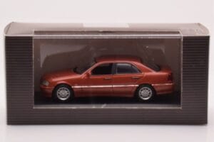 Mercedes C-Class W202 C220 Orange Métallique Dealer Edition Minichamps 1:43 B66005747 Métal — image 4 sur 4