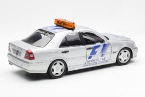 Mercedes C-Class W202 AMG Medical Car F1 1997 UT Models 1:18 26106 Métal — image 2 sur 6