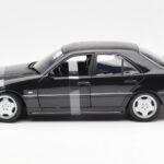 Mercedes C-Class W202 C36 AMG Noir Métallique UT Models 1:18 - image 3 of 6