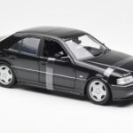 Mercedes C-Class W202 C36 AMG Noir Métallique UT Models 1:18 - image 4 of 6