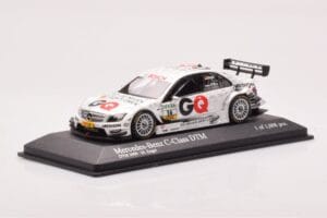 Mercedes C-Class W204 DTM GQ AMG Mercedes #16 Engels DTM 2009 Minichamps 1:43 400093816 Métal — image 2 sur 4