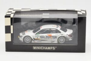Mercedes C-Class W204 DTM Team AMG Mercedes #5 J. Green DTM 2008 Minichamps 1:43 400083805 Métal — image 4 sur 4