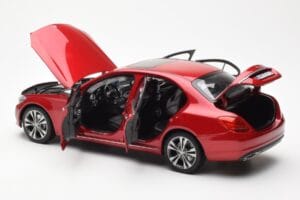 Mercedes C-Class W205 Rouge Métallique Asia Exclusive Norev 1:18 183835 Métal — image 5 sur 8