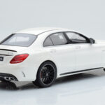 Mercedes C63S AMG W205 Blanc GT Spirit 1:18 - image 2 of 6