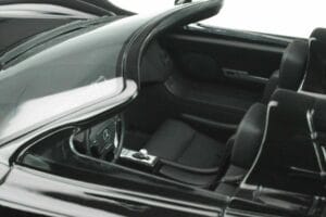 Mercedes CLK GTR Roadster Noir GT Spirit 1:18 GT826 Résine — image 9 sur 10