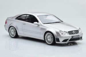 Mercedes CLK63 AMG C209 Coupé Argent Otto 1:18 OT227 Résine — image 4 sur 6
