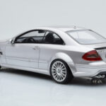 Mercedes CLK63 AMG C209 Coupé Argent Otto 1:18 - image 5 of 6
