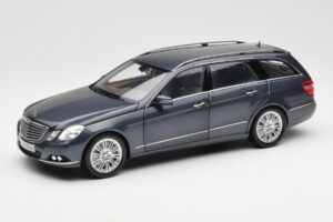 Mercedes E-Class S212 T-Model Tenorit Gris Métallisé Minichamps 1:18 B66962447