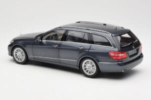 Mercedes E-Class S212 T-Model Tenorit Gris Métallisé Minichamps 1:18 B66962447 Métal — image 7 sur 8