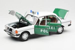 Mercedes E-Class W123 Polizei Norev 1:18 B66040676 Métal — image 2 sur 8