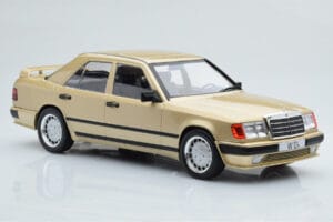 Mercedes E-Class W124 Tuning Beige MCG 1:18 MCG18342 Métal — image 4 sur 6