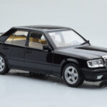 Mercedes E-Class W124 Tuning Noir MCG 1:18 - image 4 of 6