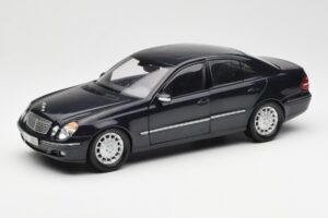 Mercedes E-Class W211 Bleu Métallisé Kyosho 1:18 B66962147