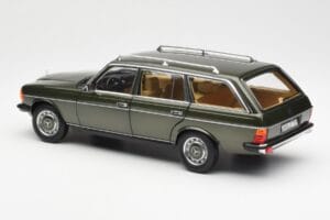 Mercedes 230T W123 T-Model Vert Métallisé Norev 1:18 183730 Métal — image 7 sur 8
