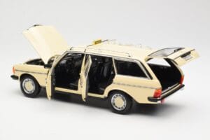 Mercedes 230T W123 T-Model Taxi Norev 1:18 183731 Métal — image 5 sur 8