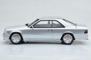 Mercedes E36 AMG C124 Coupé Argent Otto 1:18 OT731 Résine — image 3 sur 6