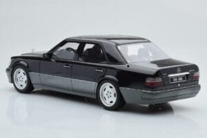 Mercedes E60 AMG W124 Noir Otto 1:18 OT131 Résine — image 5 sur 6