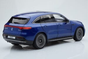 Mercedes EQC 400 Brilliant Bleu NZG 1:18 B66963757 Métal — image 3 sur 8