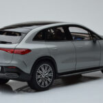 Mercedes EQE SUV X294 AMG Line Alpine Gris NZG 1:18 - image 3 of 8