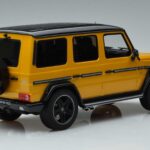 Mercedes AMG G63 W463 Crazy Color Solar Beam Édition Concessionnaire GT Spirit 1:18 B66961012 Résine - image 2 of 6
